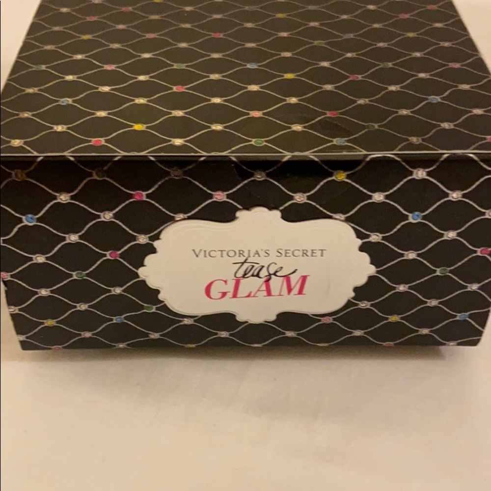 2pc Victoria’s secrets woman gifts sets - Picture 2 of 6